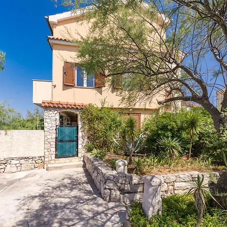 Ugljan アパート *