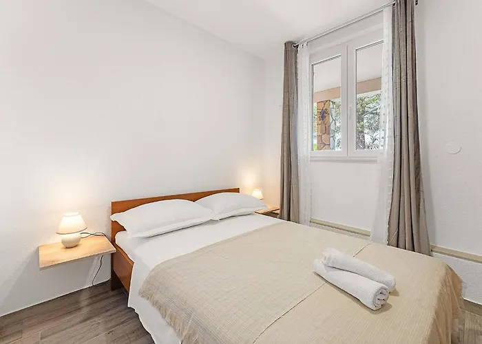 Ugljan Куклица